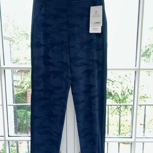 Athleta Brooklyn Ankle Navy Camo Pants